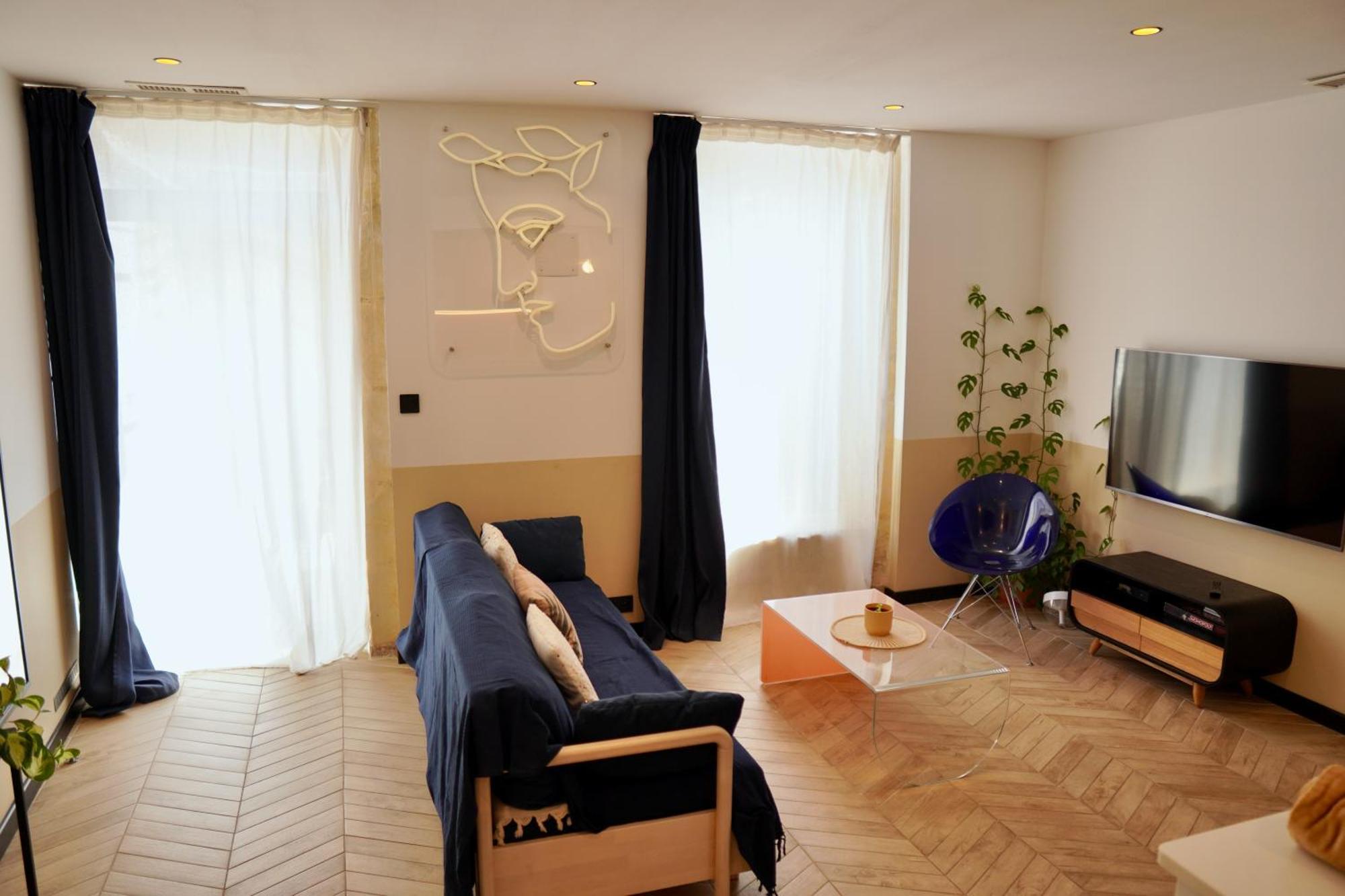 Roma Divine Home Cinema Et Jardin Νιμ Εξωτερικό φωτογραφία